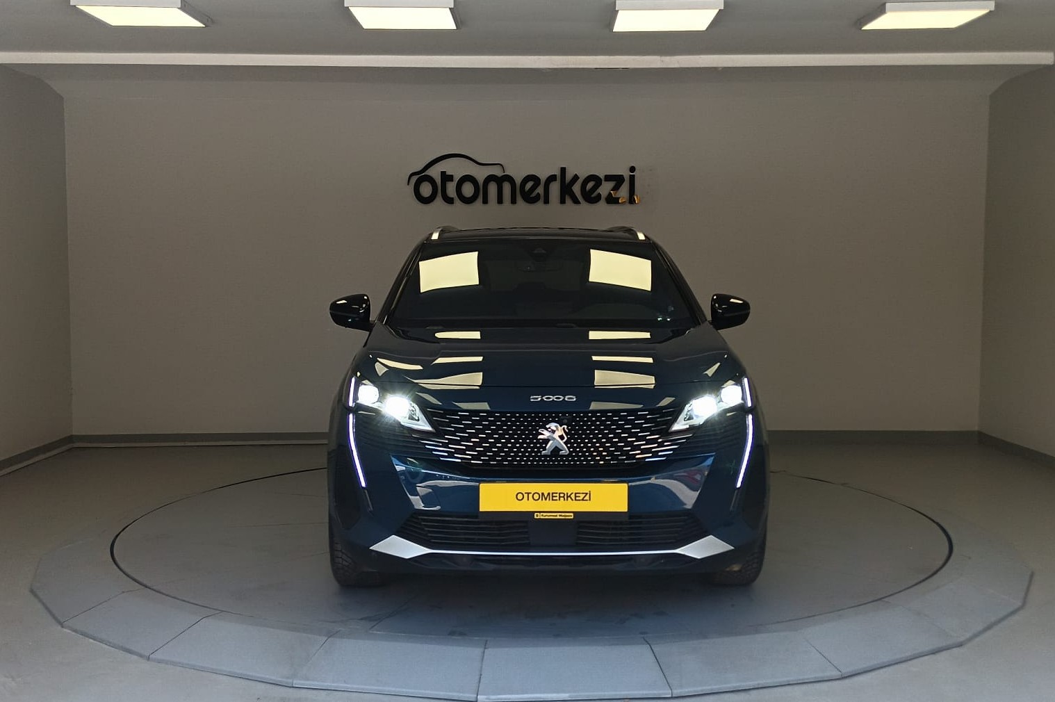 PEUGEOT 5008 10